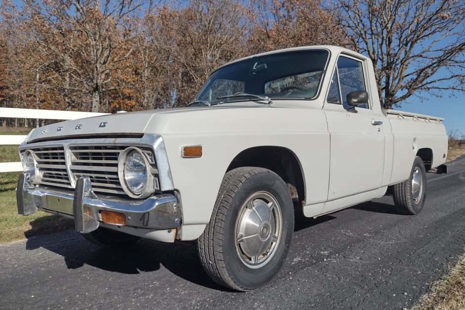 1976 Ford Courier sold for $3,900