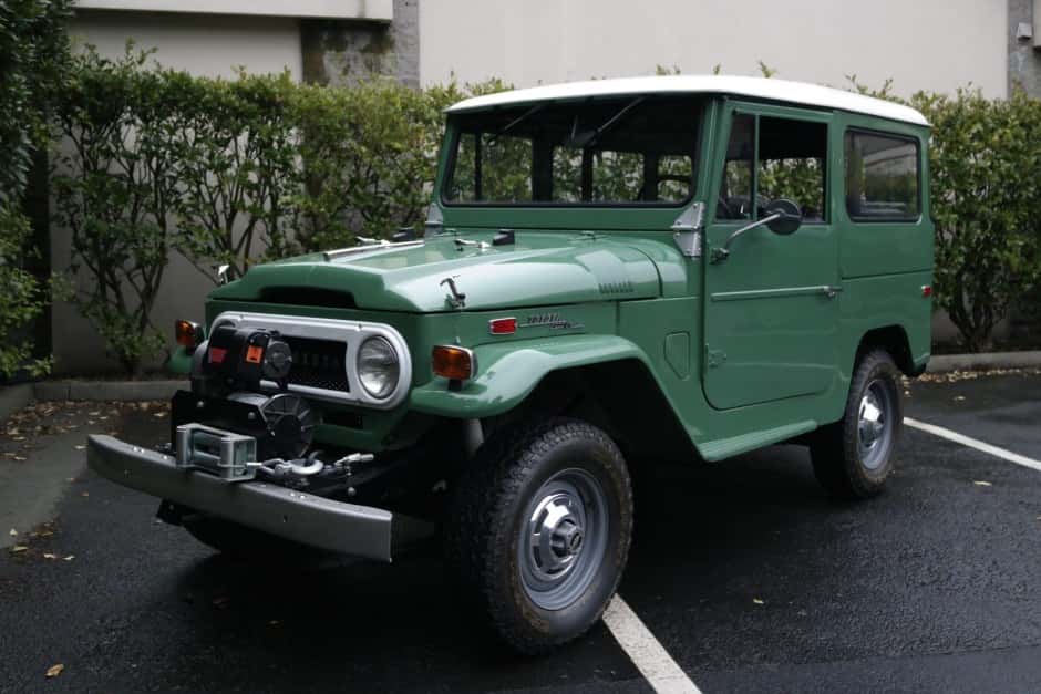 1971 Toyota Land Cruiser FJ40 sold for $26,000