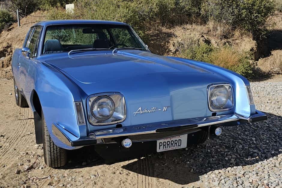 1975 Studebaker Avanti sold for $22,750