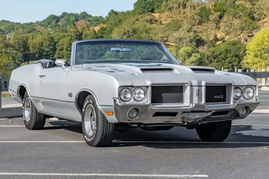 1971 Oldsmobile 442 sold for $46,800