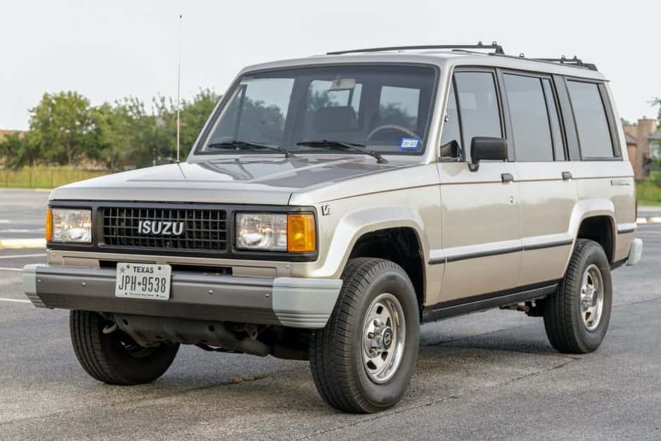 1991 Isuzu Trooper sold for $9,494