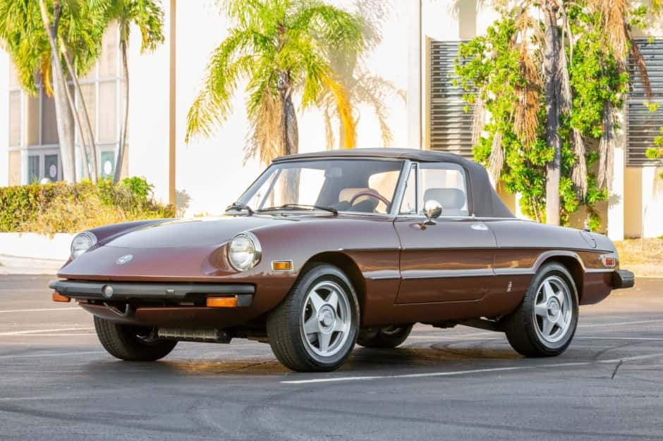 1978 Alfa Romeo 105/115 Spider Series 2 sold for $11,700