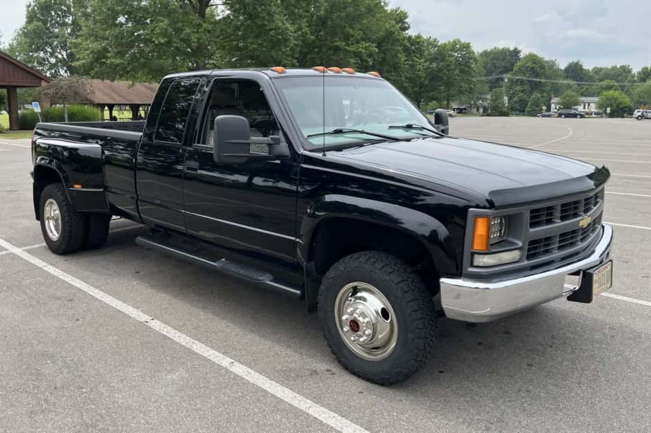 2000 Chevrolet C/K GMT400 (1988-2002) sold for $18,000