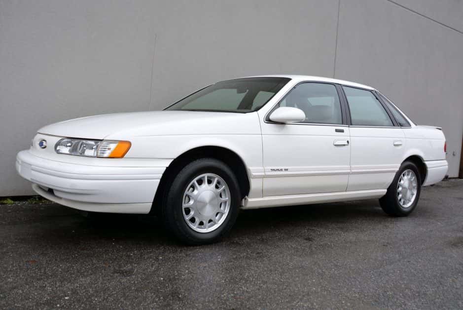 1995 Ford Taurus Sedan & Wagon sold for $3,700