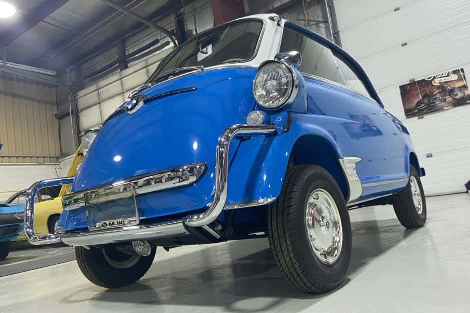 1960 BMW Isetta sold for $72,000