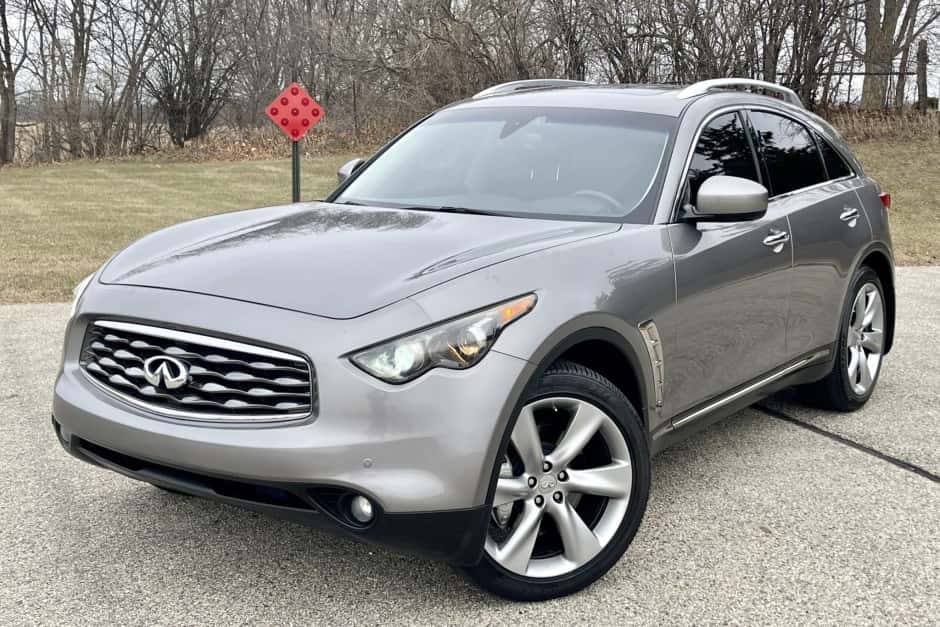 2011 Infiniti  sold for $35,555