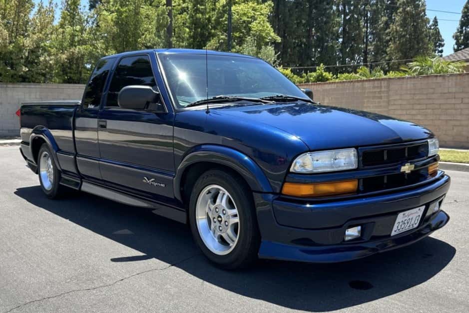 2003 Chevrolet S-10 (1994-2004) sold for $15,750