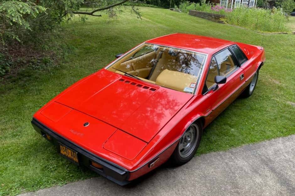 1977 Lotus Esprit sold for $30,000