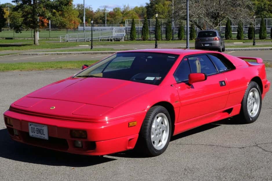 1990 Lotus Esprit sold for $34,750