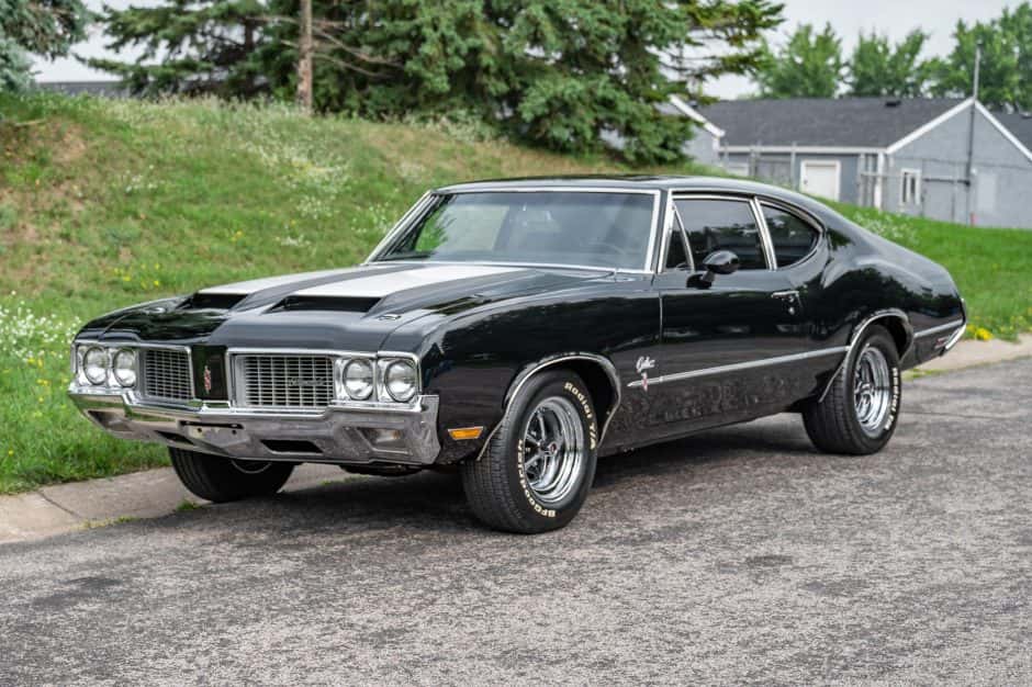 1970 Oldsmobile Cutlass sold for $42,000
