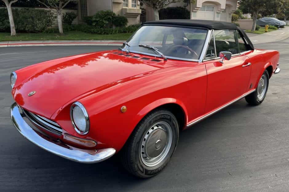 1969 Fiat 124 Spider (1966-1985) sold for $17,500