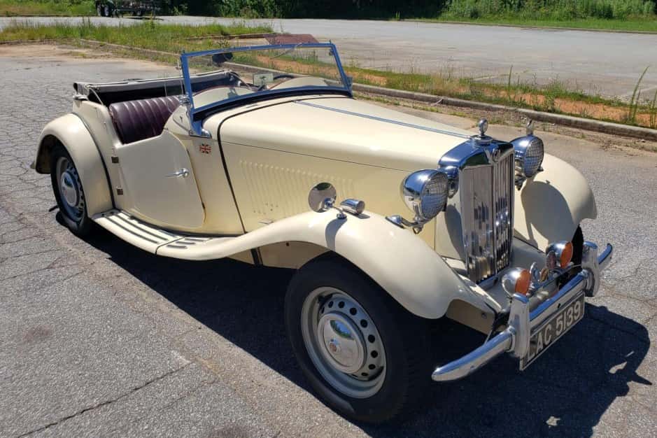 1951 MG TD sold for $10,000
