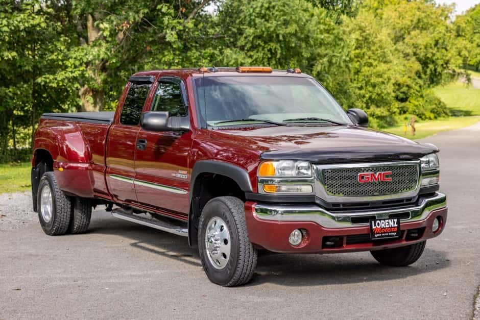 2003 GMC Sierra HD (GMT800 2000-2007) sold for $36,000