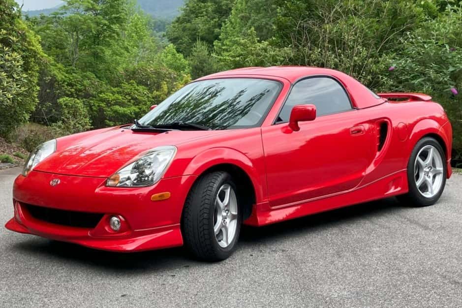 2005 Toyota W30 MR2 sold for $16,500