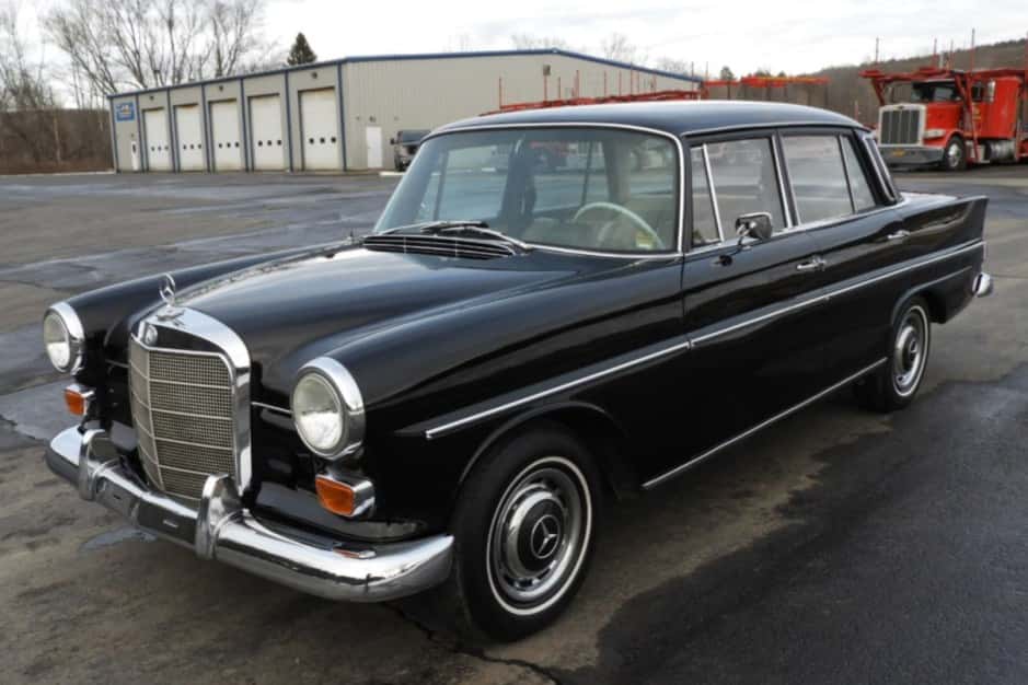 1966 Mercedes-Benz W110 sold for $15,000
