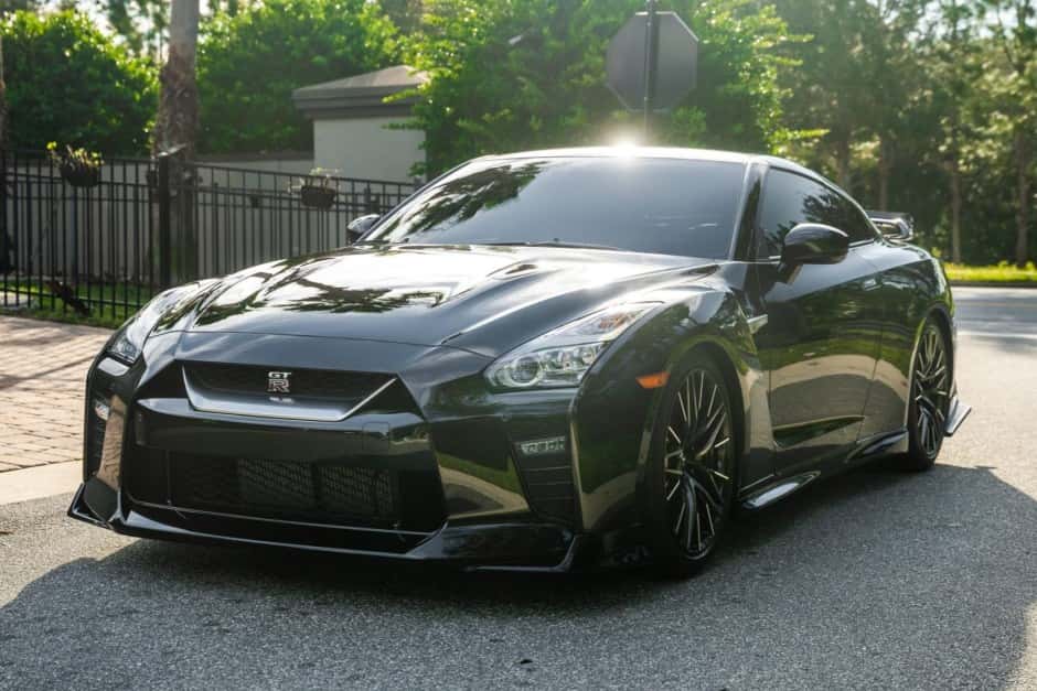 2020 Nissan GT-R R35 sold for $111,000