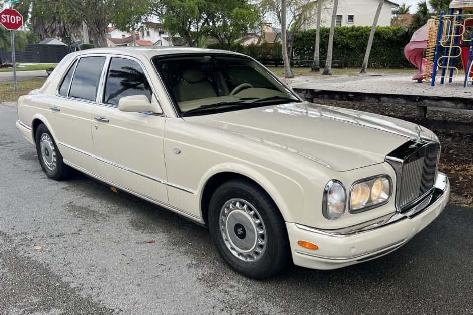 2000 Rolls-Royce Silver Seraph sold for $20,000