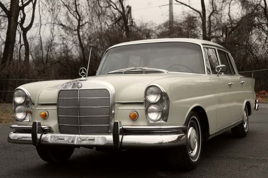1967 Mercedes-Benz W111 Sedan sold for $11,600