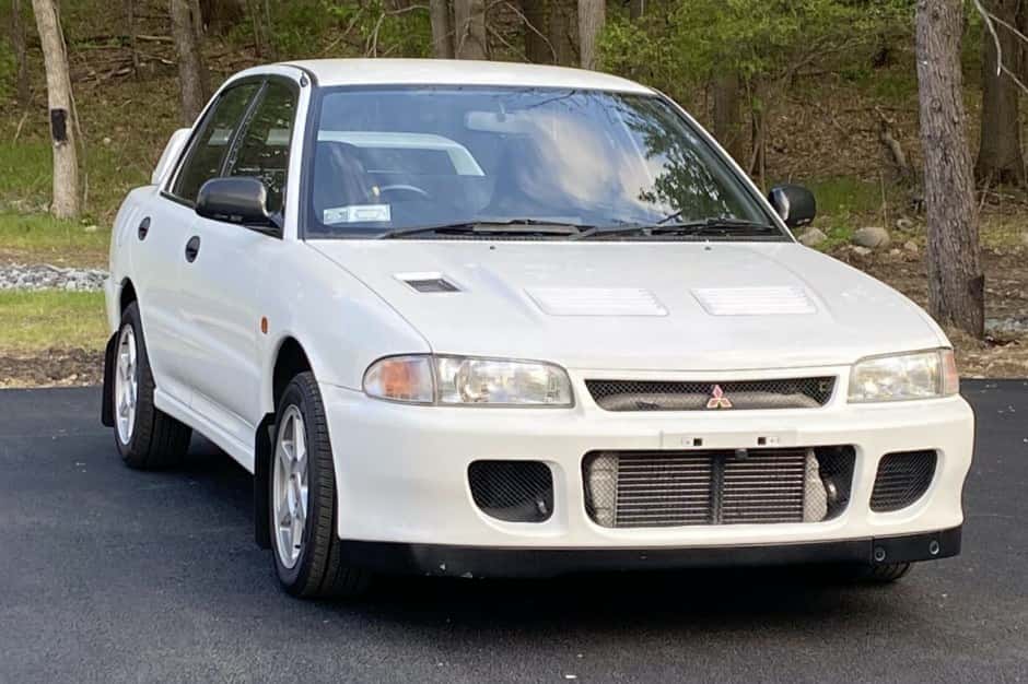1994 Mitsubishi Lancer Evolution sold for $19,789