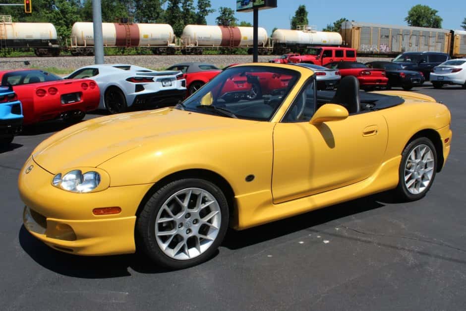 2002 Mazda NB MX-5 Miata sold for $12,500
