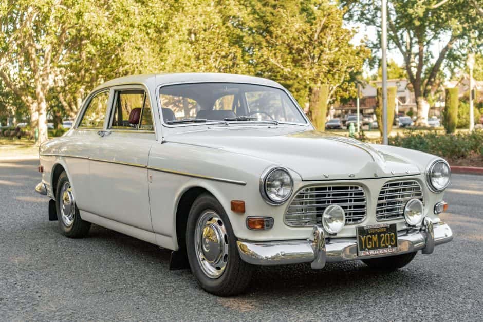 1968 Volvo Amazon sold for $25,250