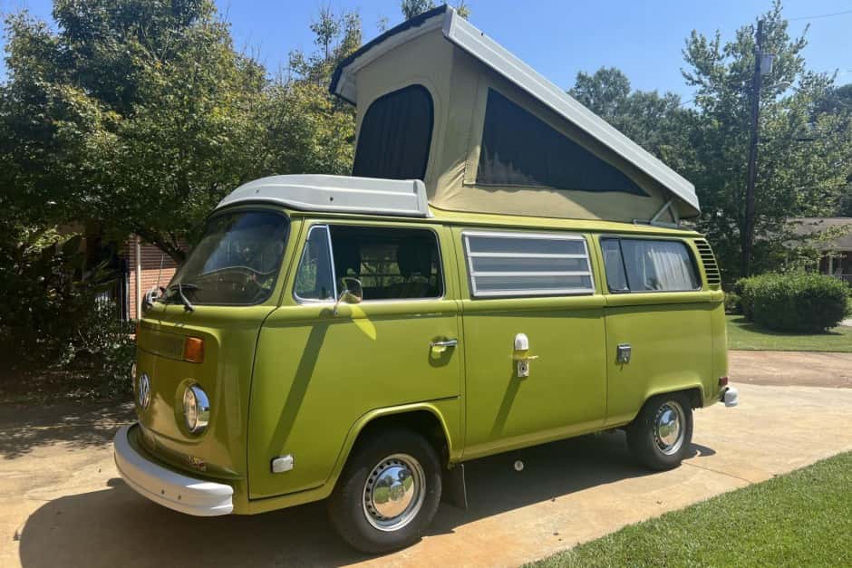 1977 Volkswagen Bay-Window Camper sold for $18,750