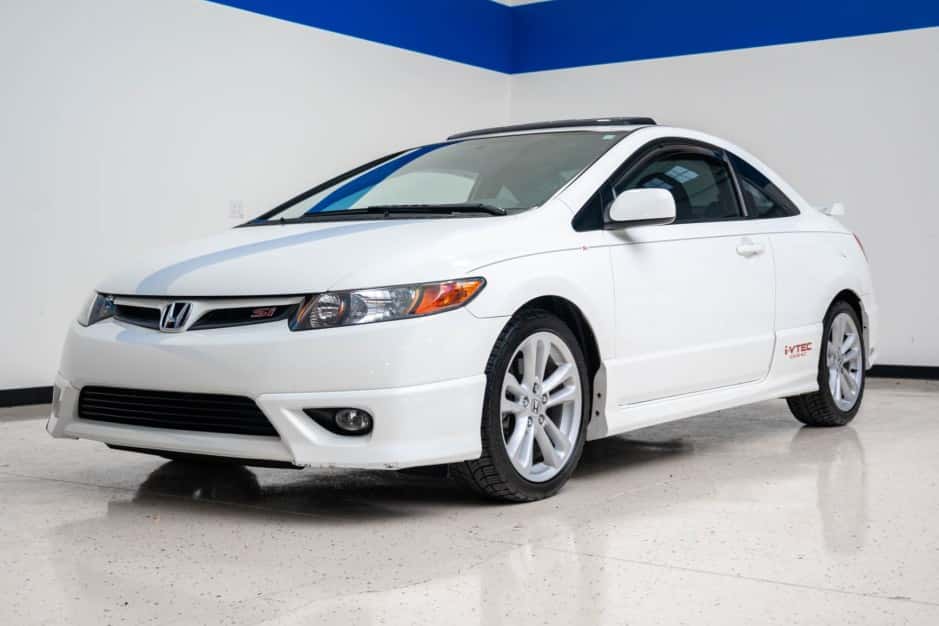 2006 Honda Civic Si sold for $9,000