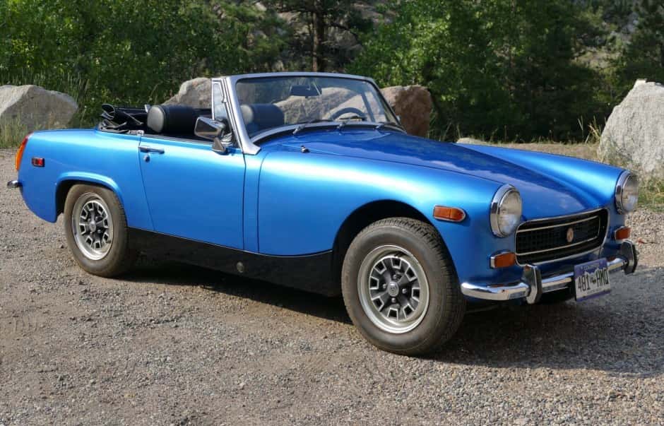 1970 MG Midget sold for $5,099
