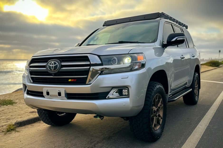 2021 Toyota Land Cruiser 200-Series sold for $84,500