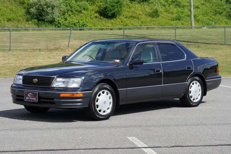 1995 Toyota  sold for $11,250