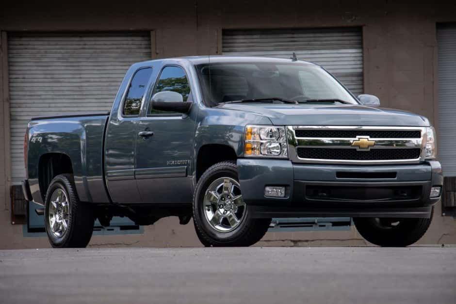 2009 Chevrolet Silverado GMT900 (2007-2013) sold for $27,000