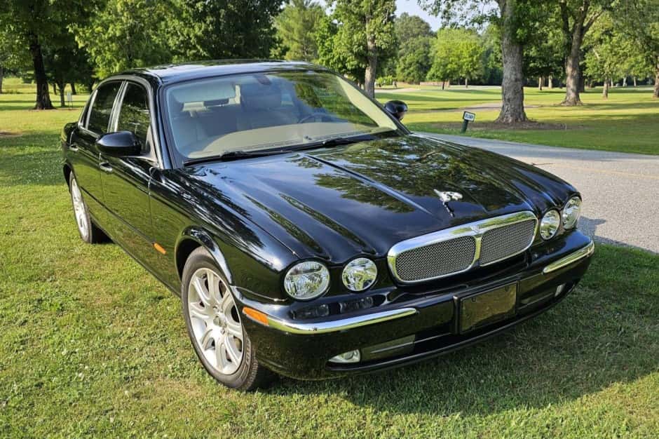2005 Jaguar X350/X356/X358 XJ (2004-2009) sold for $8,800