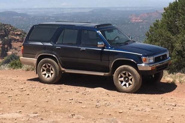 1993 Toyota 4Runner (N120) sold for $8,601