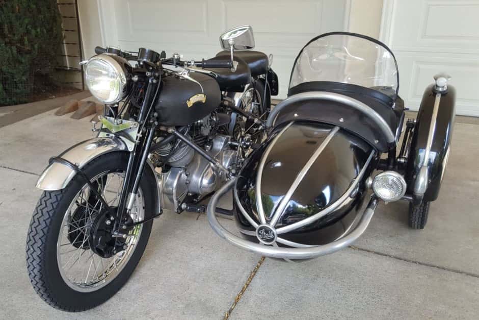 1954 Vincent Rapide sold for $66,000