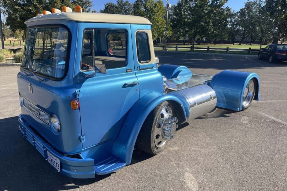 1969 International Harvester Loadstar sold for $37,000