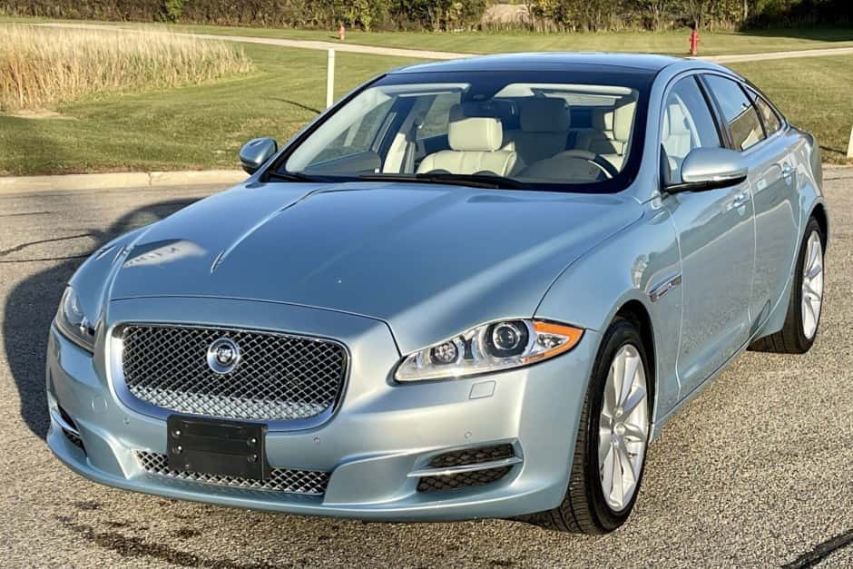 2012 Jaguar X351 XJ (2010-2019) sold for $23,000