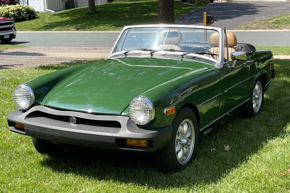1977 MG Midget sold for $7,750