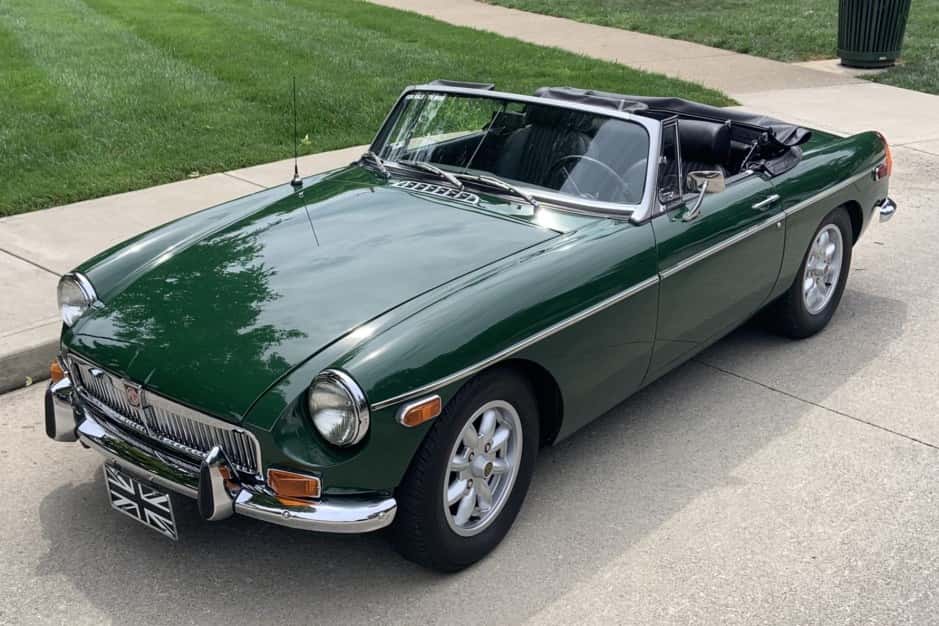1970 MG MGB sold for $14,000
