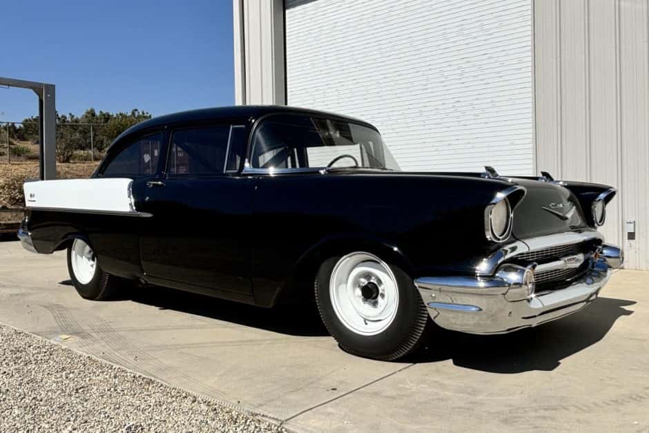 1957 Chevrolet Tri-5 sold for $30,000