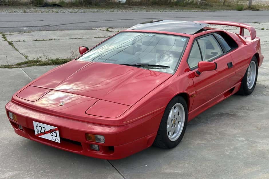 1989 Lotus Esprit sold for $23,500