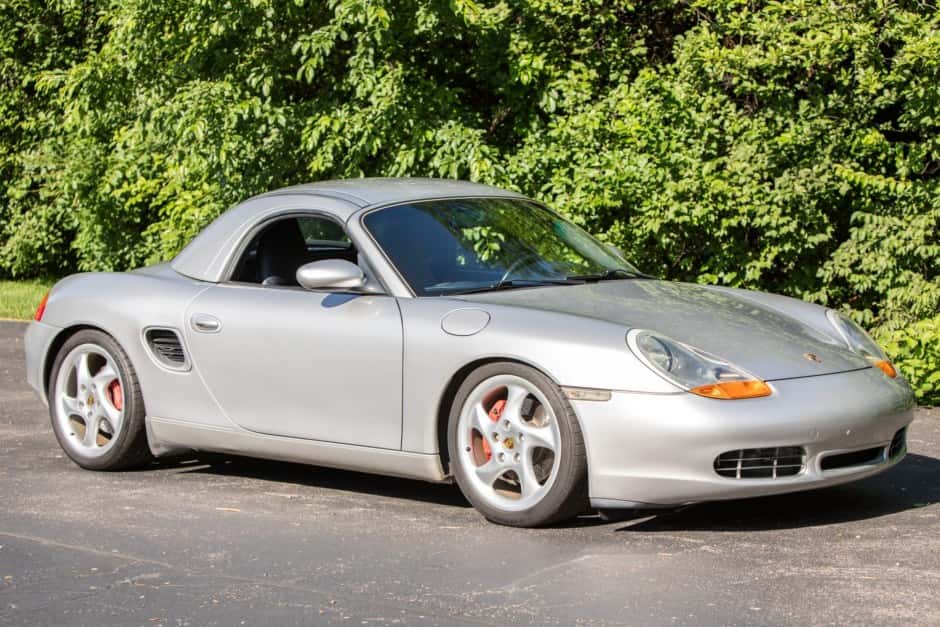 2002 Porsche 986 Boxster sold for $15,750