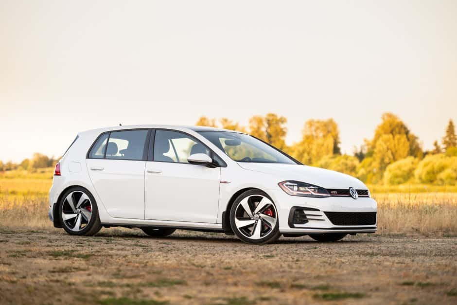 2020 Volkswagen GTI Mk7 sold for $21,000