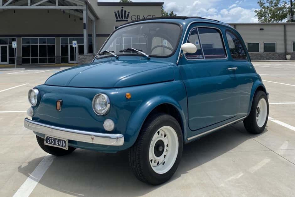 1969 Fiat Nuova 500 (1957-1975) sold for $9,300
