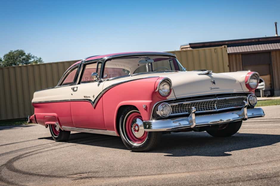 1955 Ford Crown Victoria sold for $21,250