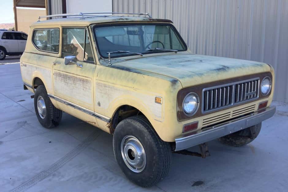 1974 International Harvester Scout sold for $15,550