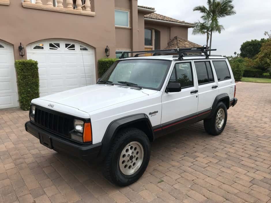 1995 Jeep XJ Cherokee sold for $9,800