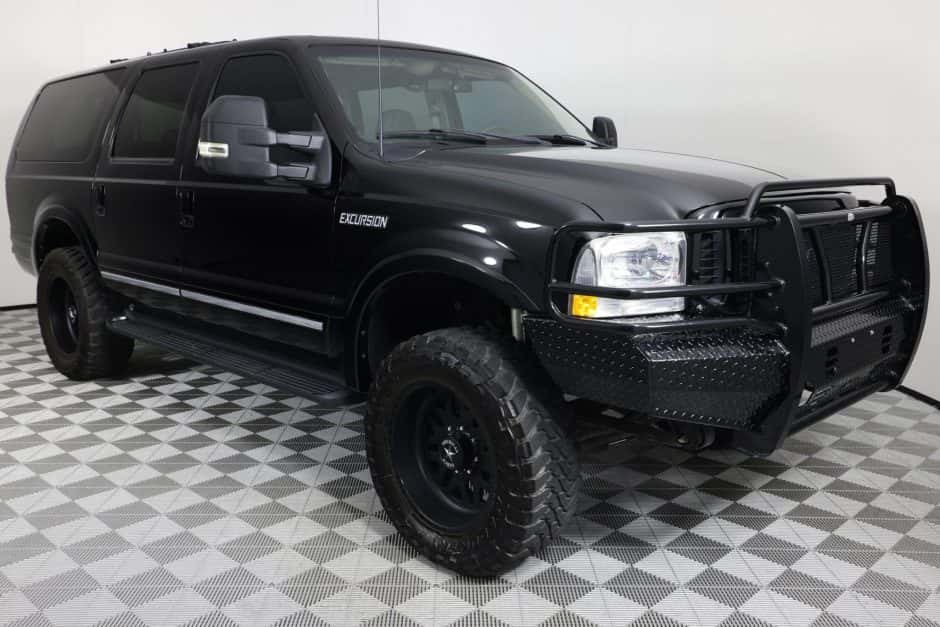 2002 Ford Excursion sold for $66,000