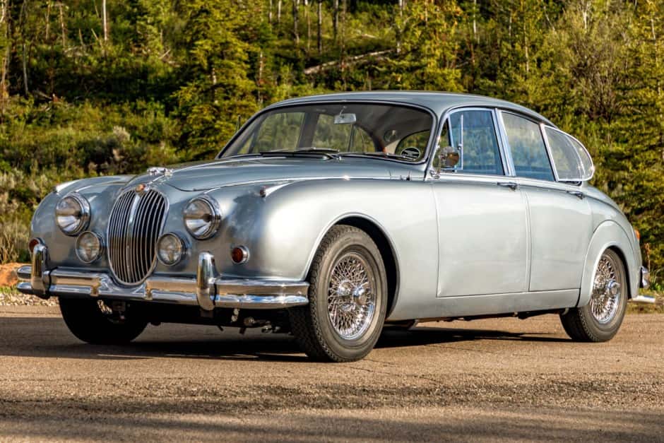 1960 Jaguar Mk II sold for $24,250