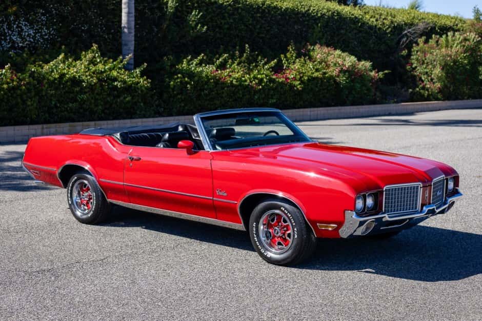 1972 Oldsmobile Cutlass sold for $36,500