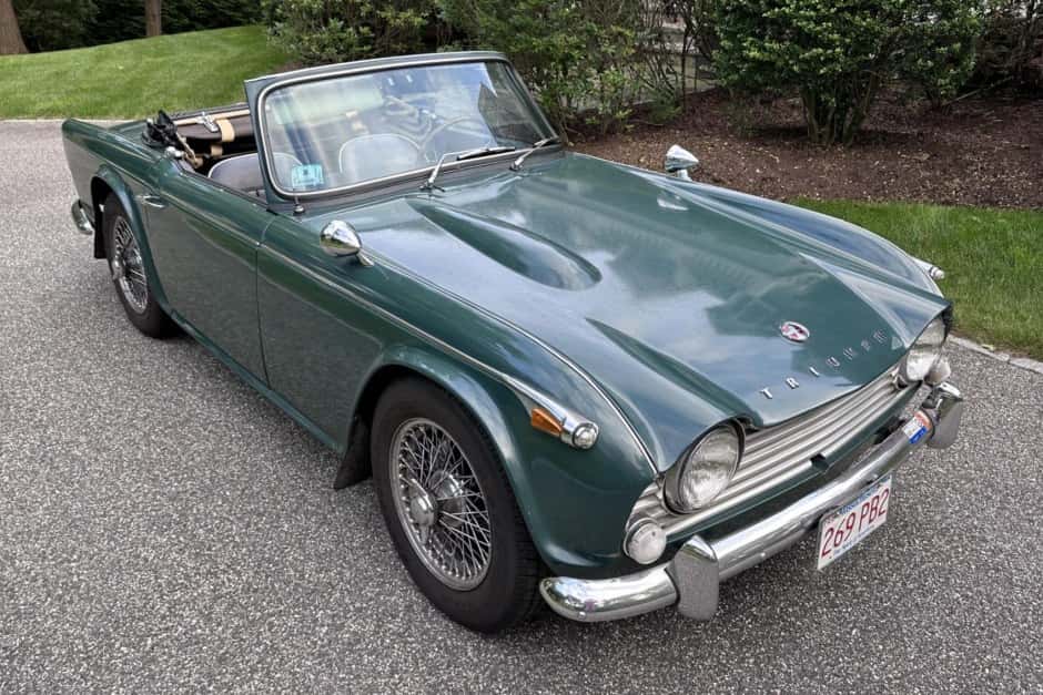 1966 Triumph TR4 sold for $18,500